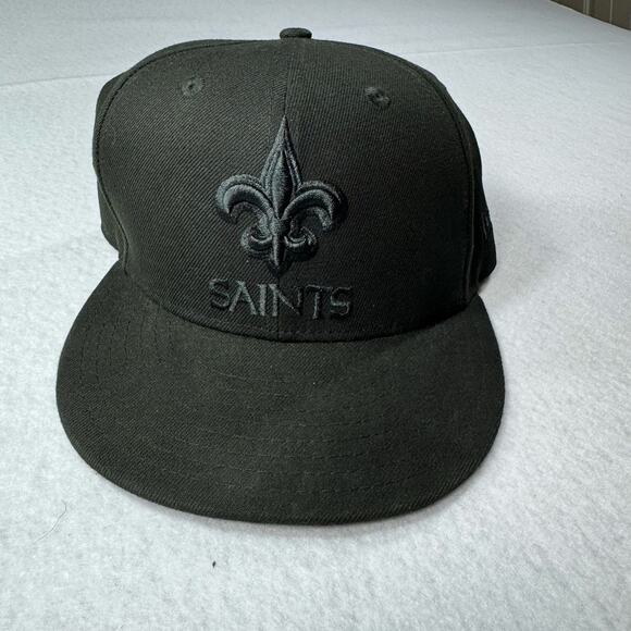 New Era New Orleans Saints 9Fifty Black on Black Adjustable Snapback Hat Cap - Picture 2 of 10